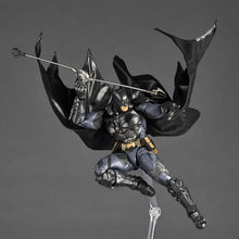 画像をギャラリービューアに読み込む, Batman: Arkham Knight Amazing Yamaguchi Revoltech NR038 Batman Action Figure BY KAIYODO - BRAND DC COMICS