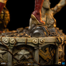 Load image into Gallery viewer, DC Comics Wonder Woman Unleashed 1/10 Deluxe Art Scale Limited Edition Statue BY IRON STUDIOS - BRAND DC COMICS