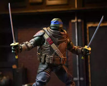 Charger l'image dans la galerie, NECA 54312 TMNT Teenager Mutant Ninja Turtles: The Last Ronin Manga Edition Leonardo