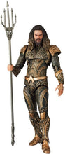 Load image into Gallery viewer, Zack Snyder's Justice League MAFEX No.209 Aquaman BY MEDICOM TOY - BRAND DC COMICS