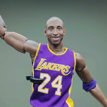 Charger l'image dans la galerie, Kobe Bryant 1/9 Scale (Los Angeles Lakers) Action Figure Regular Version Option B