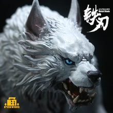 Load image into Gallery viewer, White Iron Wolf (Blood Ver.) 1/12 Scale Figure BY FISH TOYS (D20STUDIO)