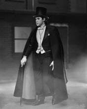 Load image into Gallery viewer, Universal Monsters Ultimate Dracula (Carfax Abbey) Figure BY NECA - BRANDS UNIVERSAL MONSTERS, DRACULA