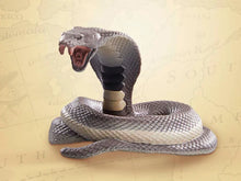 Charger l'image dans la galerie, Indiana Jones Adventure Series Indiana Jones (Dial of Destiny) (Skull Idol BAA) PAR HASBRO - MARQUE INDIANA JONES