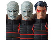 画像をギャラリービューアに読み込む, Batman: Hush MAFEX No.133 Hush Action Figure BY MEDICOM TOY - BRAND DC COMICS