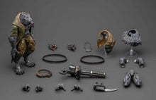 Load image into Gallery viewer, Monster Force Kiloworg Night Hunter (Deluxe) 1/12 Scale Action Figure Maestro Union