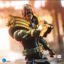 Charger l&#39;image dans la galerie, 2000 AD Exquisite Super Series Judge Dredd 1/12 Scale PX Aperçus Figurine exclusive PAR HIYA TOYS - MARQUES JUDGE DREDD, 2000 AD 
