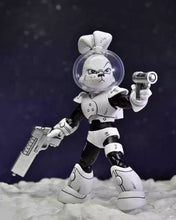 Charger l&#39;image dans la galerie, NECA TMNT Les aventures du samouraï lapin Usagi série d&#39;animation (version noir et blanc) avec casque d&#39;astronaute figurine d&#39;action à l&#39;échelle 1/12
