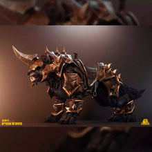 Load image into Gallery viewer, Fish TOYS Wilderness Series Honor Wolf Wolf (Golden Armor Ver.) Animal Action Figure Toy
