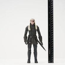 Load image into Gallery viewer, House of the Dragon Aemond Targaryen Deluxe Action Figure BY DIAMOND SELECT TOYS , GENTLE GIANT - BRAND GAME OF THRONES
