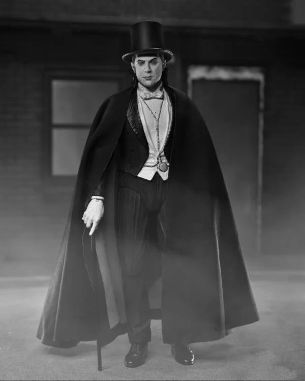 Figurine Universal Monsters Ultimate Dracula (Abbaye de Carfax) PAR NECA - MARQUES UNIVERSAL MONSTERS, DRACULA 