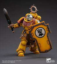 画像をギャラリービューアに読み込む, ウォーハンマー 40K インペリアル フィスト ベテラン ブラザー トラキウス 1/18 スケール フィギュア
