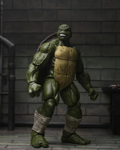 Charger l&#39;image dans la galerie, Figurine articulée The Last Ronin (Battle Damaged) des Tortues Ninja Teenage Mutant Ninja Turtles : Le Dernier Ronin PAR NECA - MARQUES TEENAGE MUTANT NINJA TURTLES, NICKELODEON 
