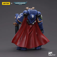 Charger l&#39;image dans la galerie, Figurine Warhammer 40K Ultramarines Primaris Captain (Épée énergétique et pistolet à plasma) à l&#39;échelle 1/18 
