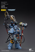 Charger l&#39;image dans la galerie, Figurine Warhammer 40K Space Wolves Iron Priest Jorin Fellhammer à l&#39;échelle 1/18 PAR JOYTOY - MARQUE WARHAMMER 
