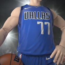 Charger l&#39;image dans la galerie, Composition de départ NBA Série 1 Luka Doncic (Dallas Mavericks) PAR HASBRO - MARQUES NBA, DALLAS MAVERICKS 
