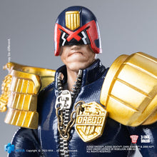 Charger l&#39;image dans la galerie, 2000 AD Exquisite Super Series Judge Dredd 1/12 Scale PX Aperçus Figurine exclusive PAR HIYA TOYS - MARQUES JUDGE DREDD, 2000 AD 
