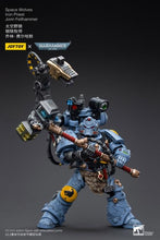 Charger l&#39;image dans la galerie, Figurine Warhammer 40K Space Wolves Iron Priest Jorin Fellhammer à l&#39;échelle 1/18 PAR JOYTOY - MARQUE WARHAMMER 
