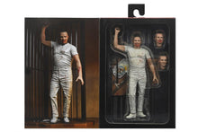 Charger l&#39;image dans la galerie, Le Silence des Agneaux Dr. Hannibal Lecter (Évasion de prison) Figurine PAR NECA - MARQUE LE SILENCE DES AGNEAUX 
