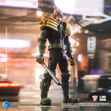 Charger l&#39;image dans la galerie, 2000 AD Exquisite Super Series Judge Dredd 1/12 Scale PX Aperçus Figurine exclusive PAR HIYA TOYS - MARQUES JUDGE DREDD, 2000 AD 
