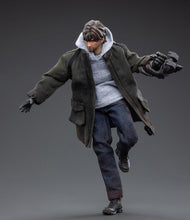 Load image into Gallery viewer, Frontline Chaos Lowe 1/12 Scale Figure
