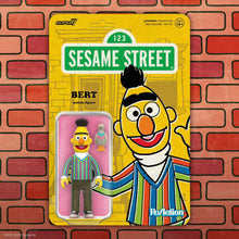 Charger l&#39;image dans la galerie, Figurine Bert ReAction de Sesame Street PAR SUPER7 - MARQUE SESAME STREET
